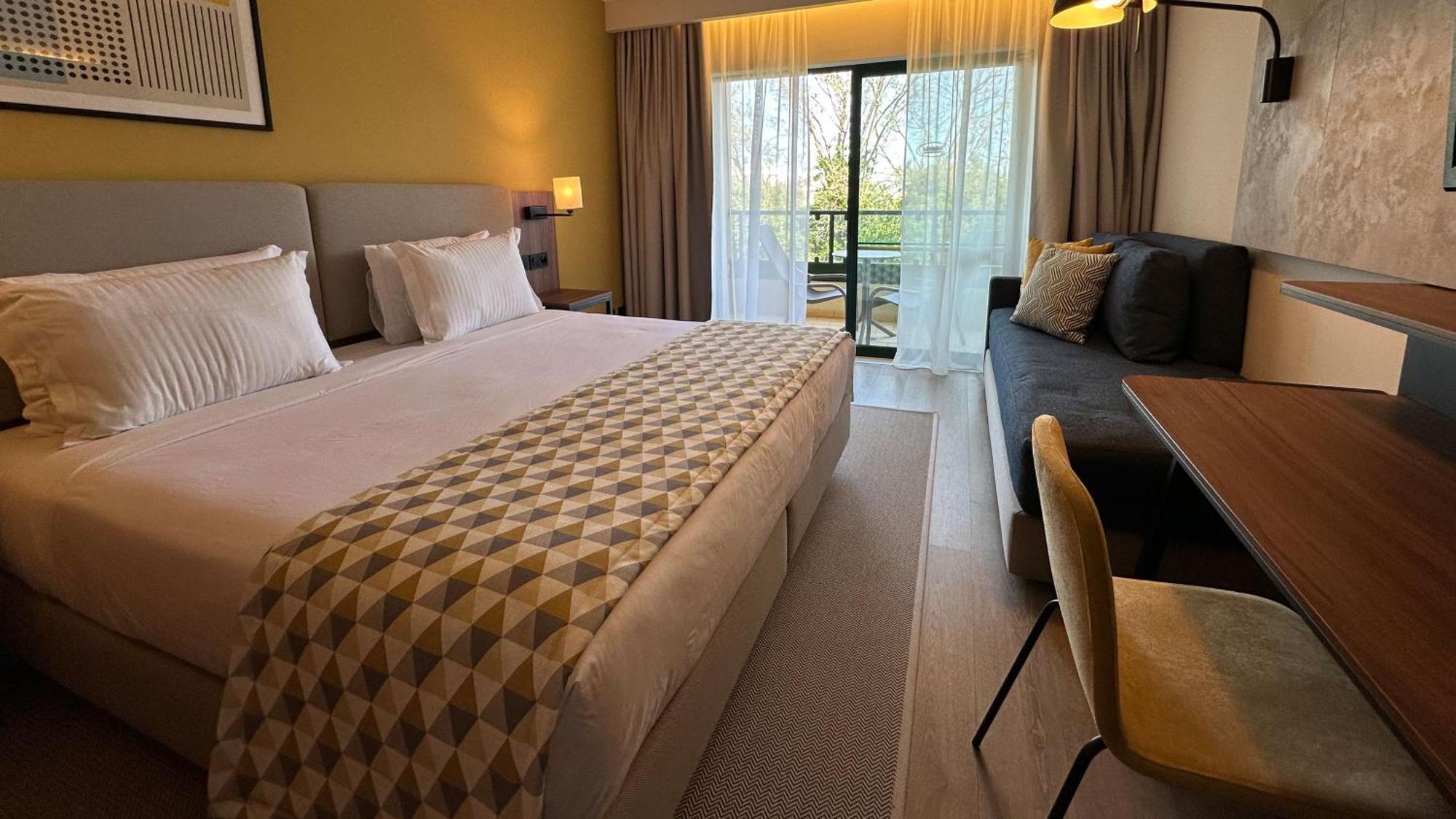 Holiday Inn Algarve Albufeira By Ihg Ngoại thất bức ảnh