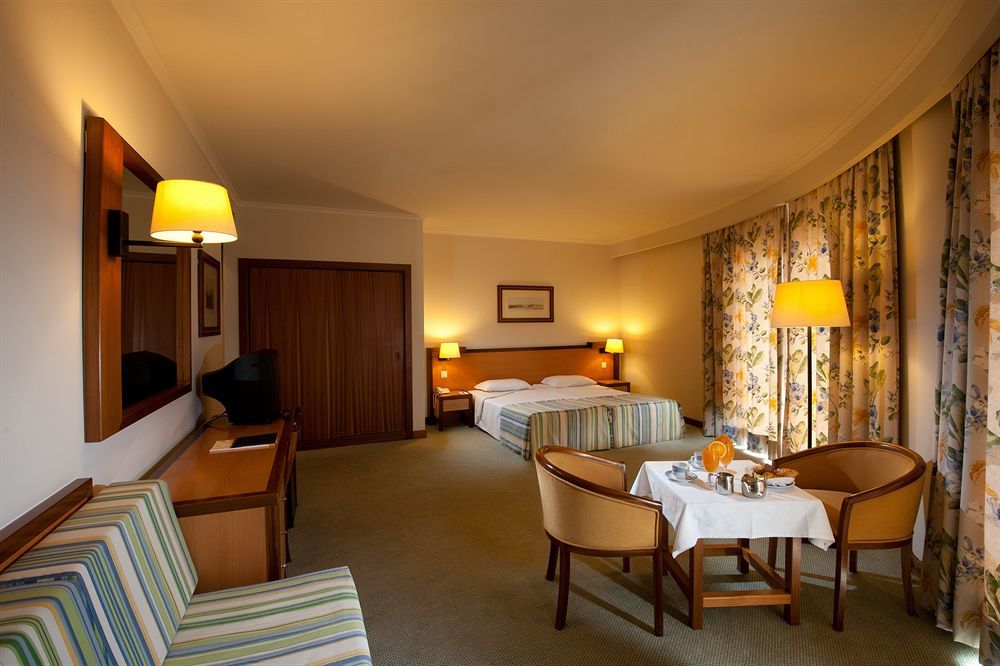 Holiday Inn Algarve Albufeira By Ihg Phòng bức ảnh